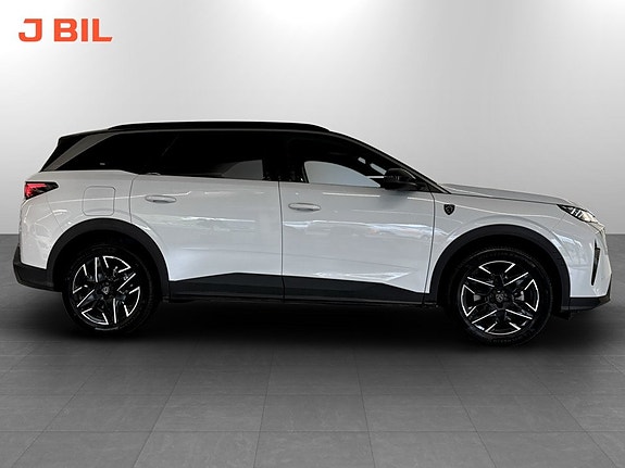 Peugeot 5008 16 of 18