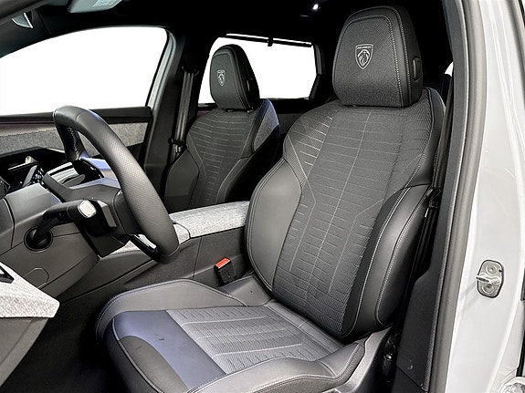 Peugeot 5008 4 of 18