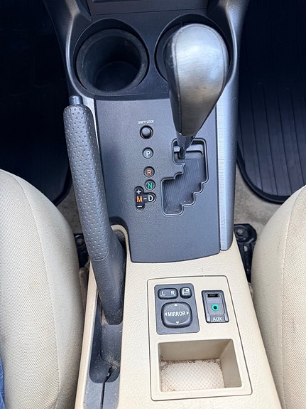 Toyota RAV4 14 of 18