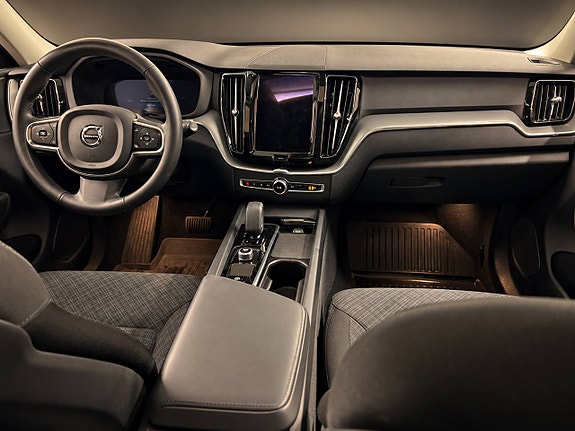 Volvo XC60 3 of 7