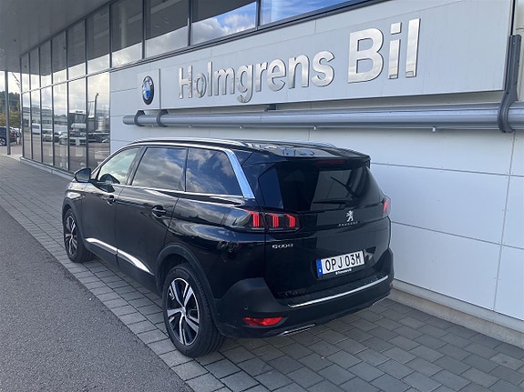 Peugeot 5008 3 of 5