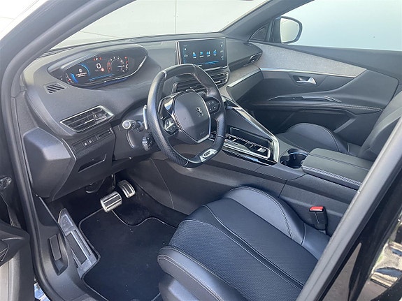 Peugeot 5008 4 of 5
