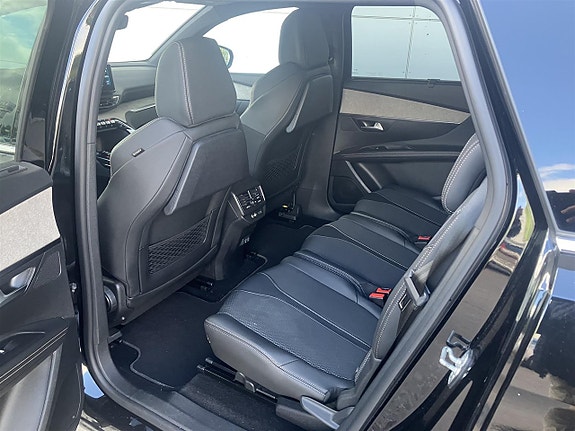 Peugeot 5008 5 of 5