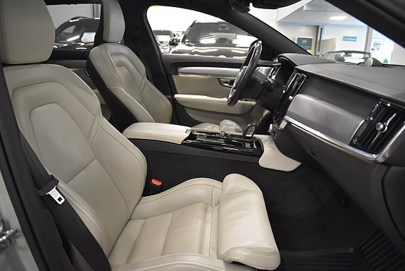 Volvo V90 11 of 30