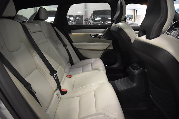 Volvo V90 13 of 30