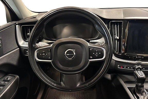 Volvo XC60 15 of 26
