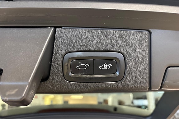Volvo XC60 23 of 26