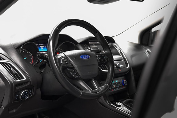 Ford Focus 11 of 25