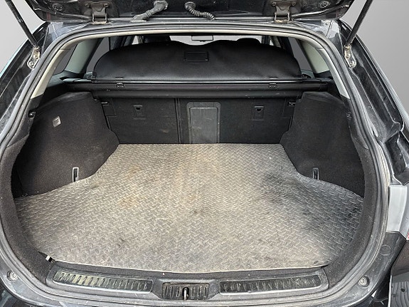 Toyota Avensis 11 of 17