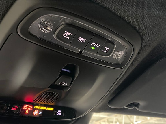 Volvo XC40 14 of 18