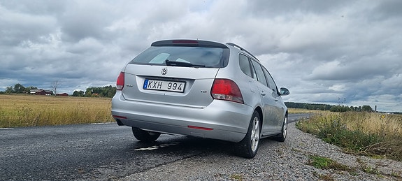 Volkswagen Golf VI 2 of 7
