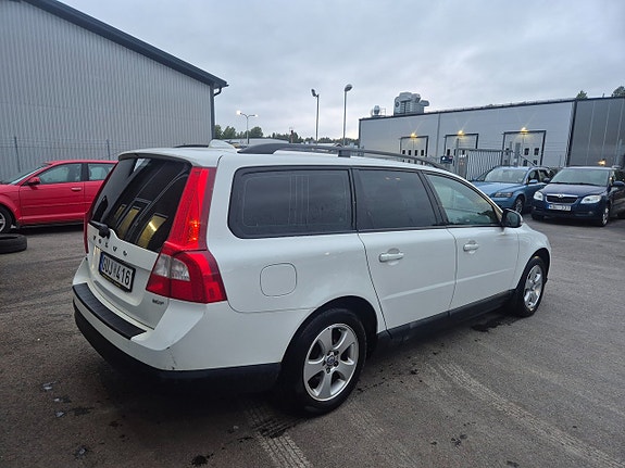 Volvo V70 15 of 16