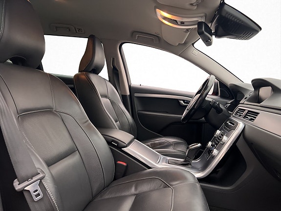 Volvo V70 15 of 30