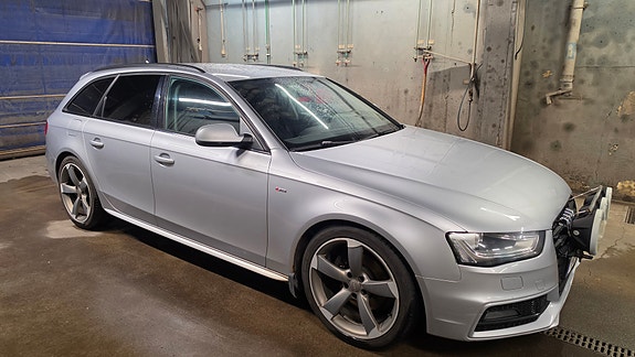 Audi A4 3 of 10