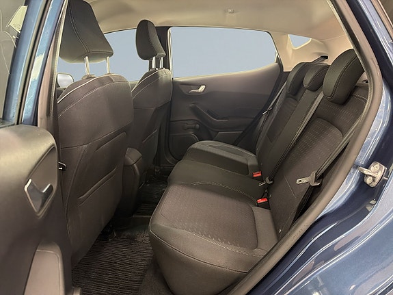 Ford Fiesta 13 of 18