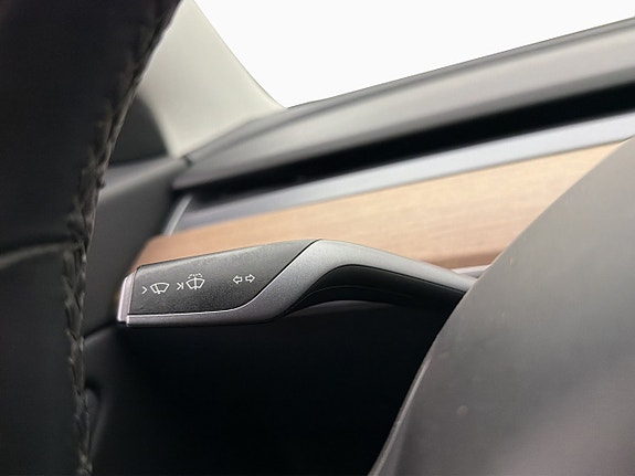 Tesla Model 3 18 of 30