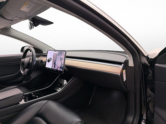 Tesla Model 3 15 of 30
