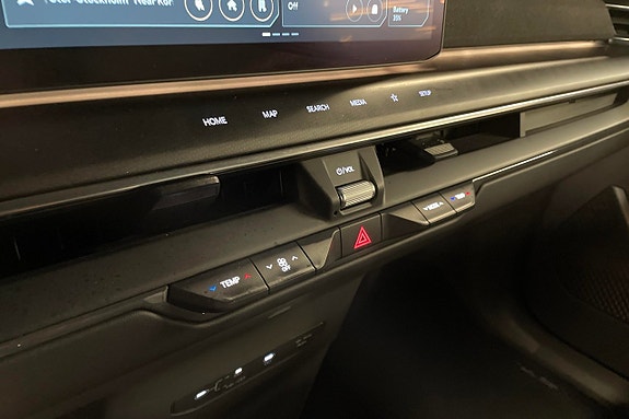 Kia EV9 15 of 30