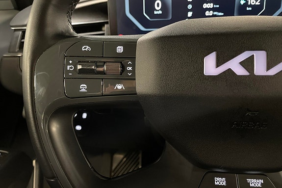 Kia EV9 17 of 30