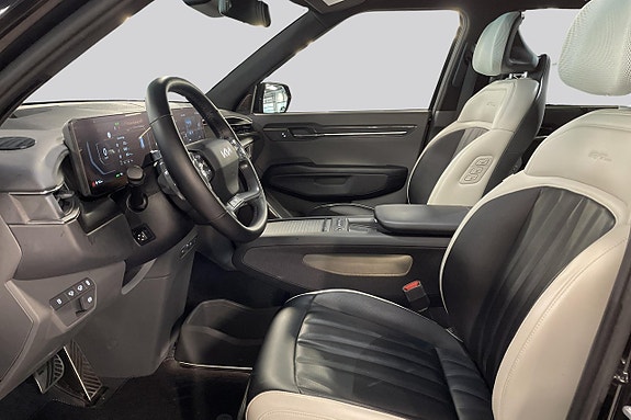 Kia EV9 10 of 30