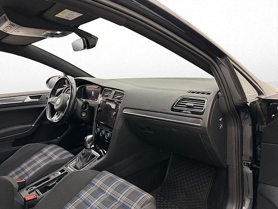 Volkswagen Golf I 30 of 30