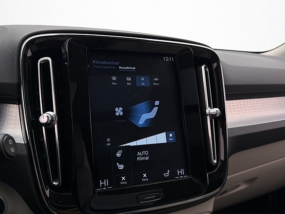 Volvo XC40 19 of 30
