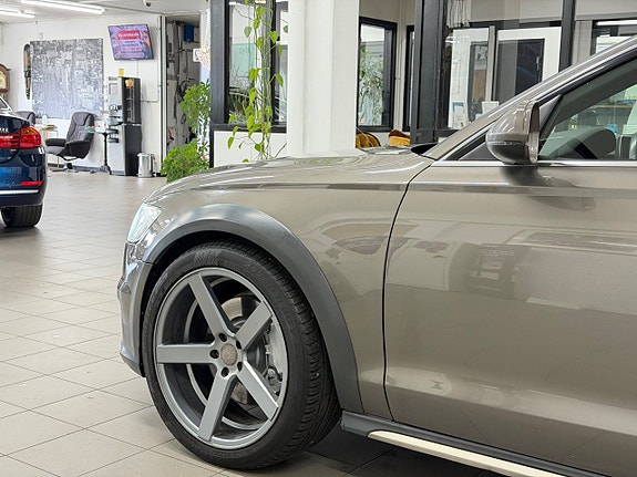 Audi A6 allroad 13 of 30