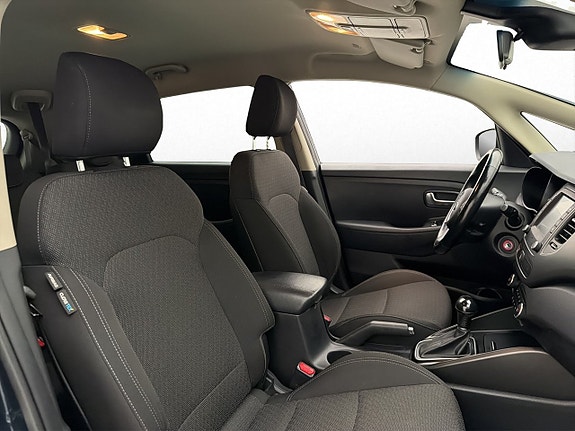 Kia Carens 13 of 30