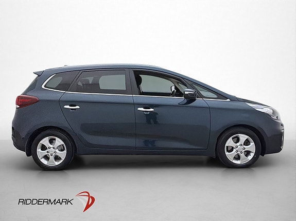 Kia Carens 9 of 30