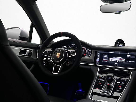 Porsche Panamera 4 19 of 30