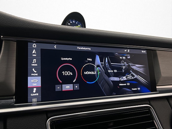 Porsche Panamera 4 21 of 30