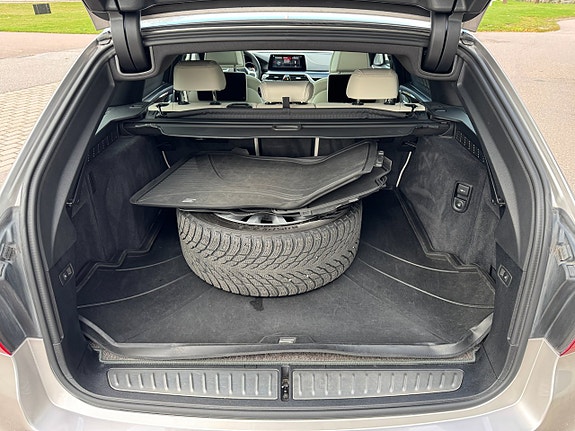 BMW M550d 28 of 29