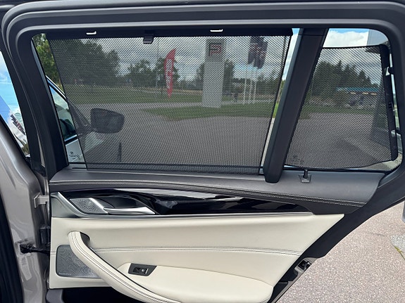 BMW M550d 25 of 29