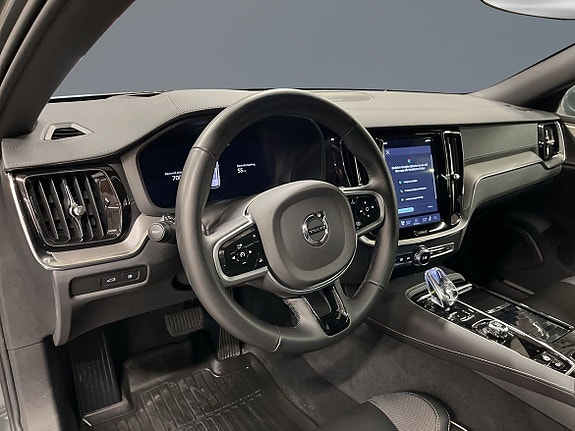 Volvo V60 5 of 15