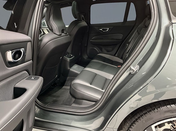 Volvo V60 8 of 15