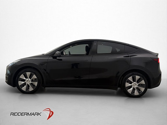 Tesla Model Y 5 of 30