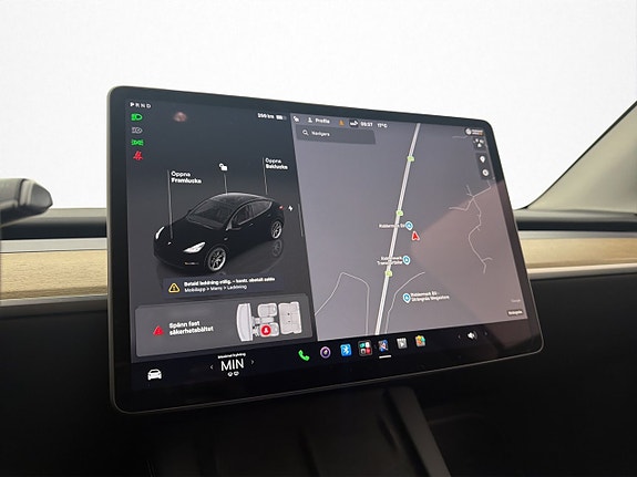 Tesla Model Y 21 of 30