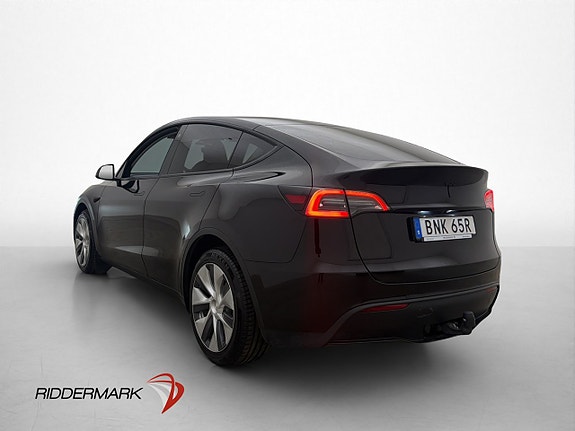 Tesla Model Y 6 of 30