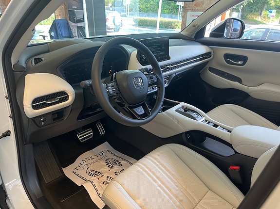 Honda ZR-V 10 of 15