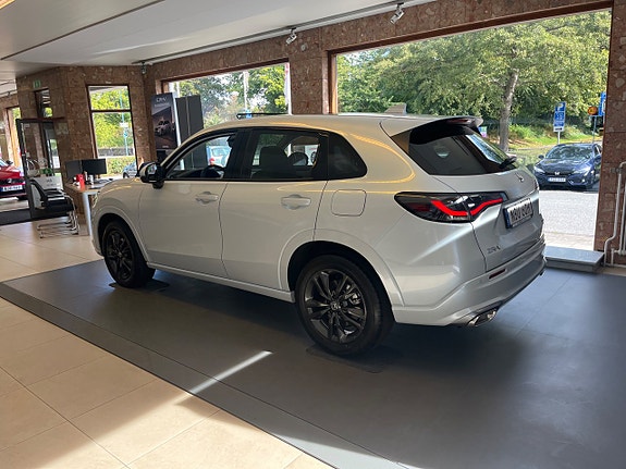 Honda ZR-V 5 of 15