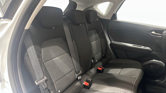 Renault Captur 12 of 26