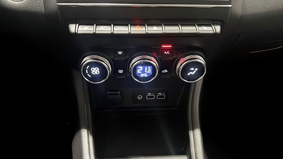 Renault Captur 22 of 26