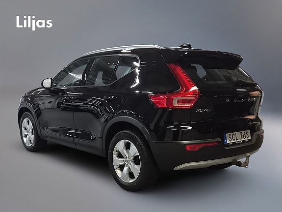 Volvo XC40 3 of 10
