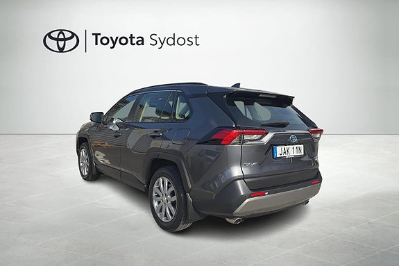 Toyota RAV4 14 of 16