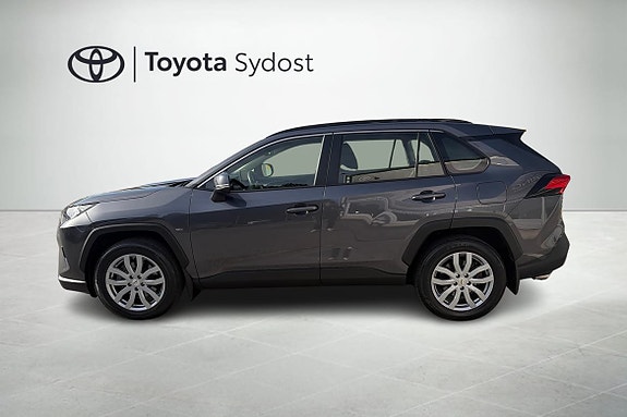 Toyota RAV4 4 of 16