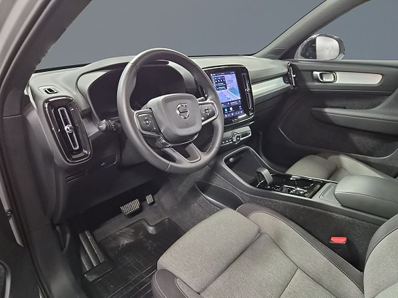Volvo XC40 6 of 11