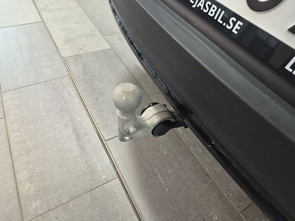 Volvo XC40 10 of 11