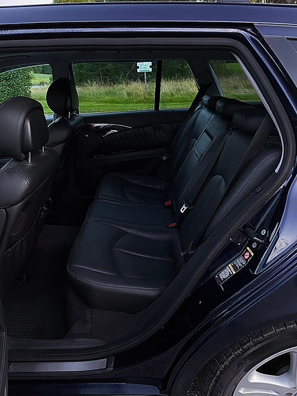 Mercedes-Benz E350 6 of 14