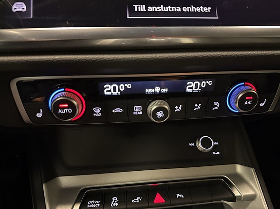 Audi Q3 19 of 25