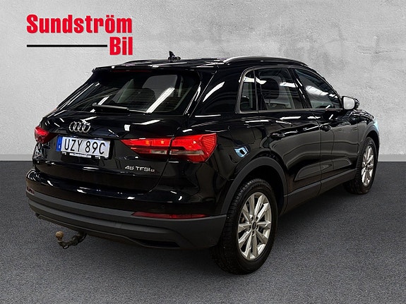 Audi Q3 6 of 25